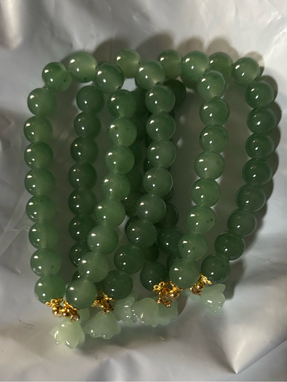 Green Jade Beaded Bracelet with Pale Jade Flower Charms!! - Picture 6 of 6